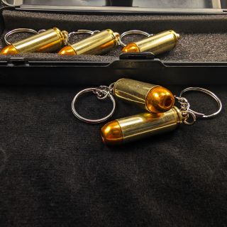 🔥 Desert Eagle fans – this is your moment. Our LIMITED EDITION .50 AE keychain with a real brass case and blazing...